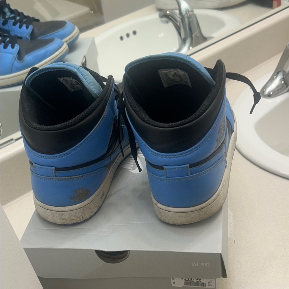 Jordan High-Top Sneakers in Blue and Black - Picture 3 of 4